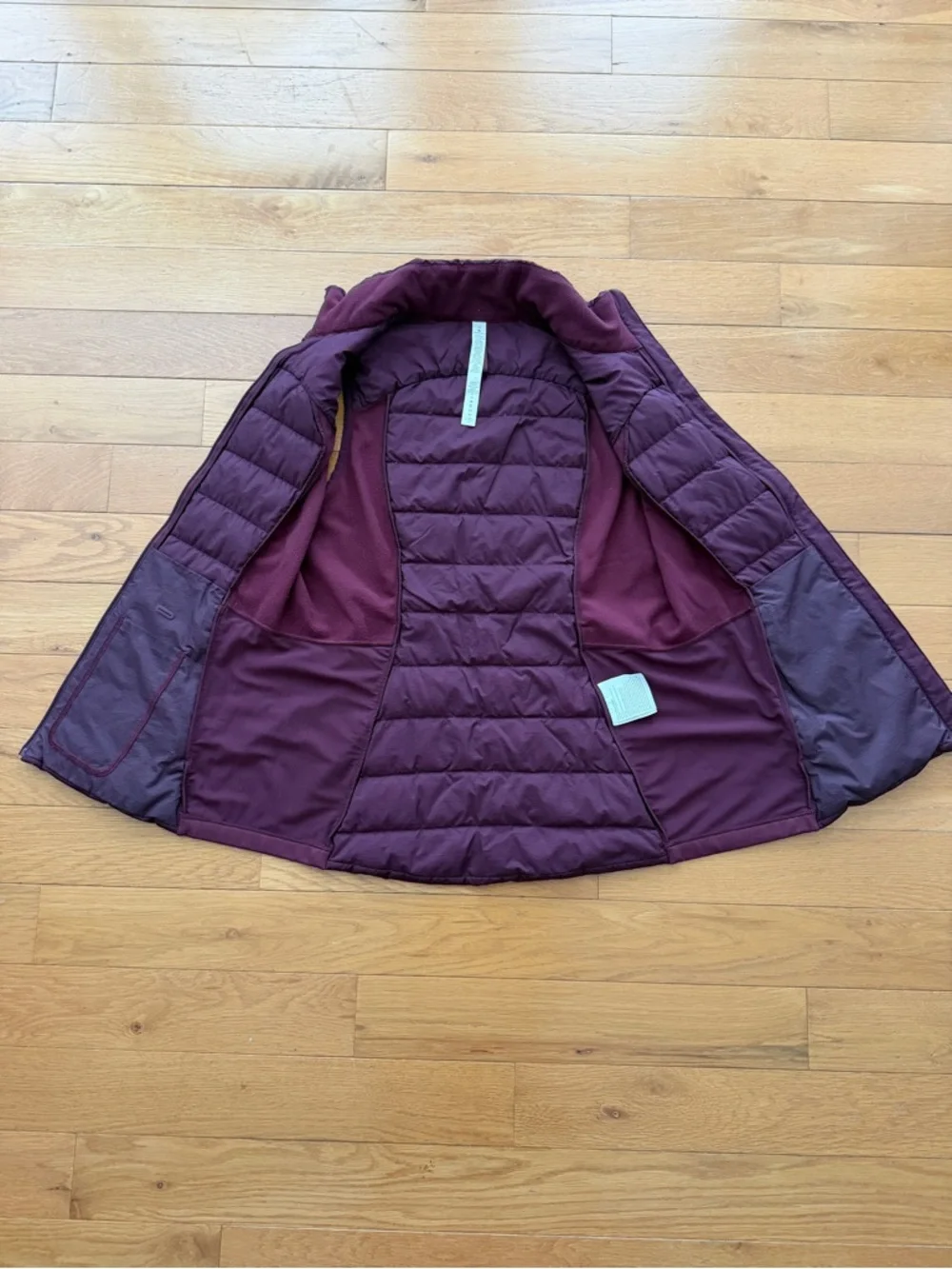 Lululemon Down for it All Vest Size 10 Full Zip Goose Down Maroon - Picture 8 of 11